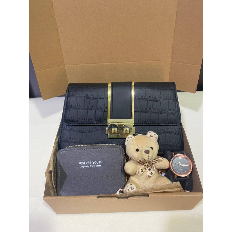 (CLARA BAG) GIFT KADO HAMPERS CEWE PREMIUM/ CLARA BAG/ KADO ULANG TAHUN/ KADO BESTIES/ BAG SELEMPANG