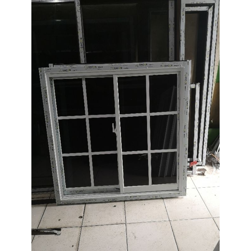 Kusen + Jendela sliding ornamen uk 80 x 80