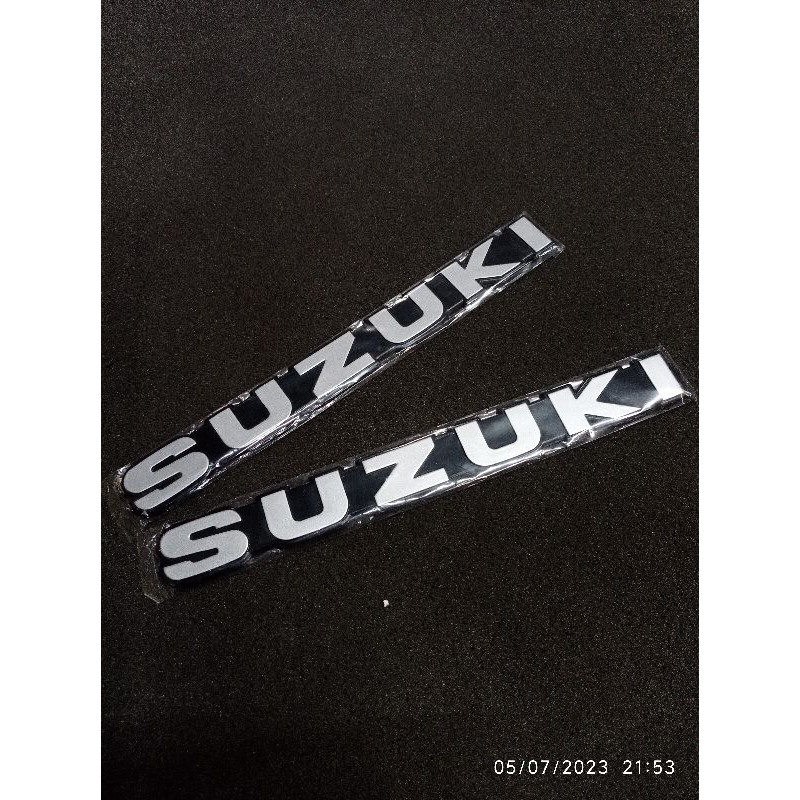 EMBLEM SUZUKI EMBLEM LOGO SUZUKI