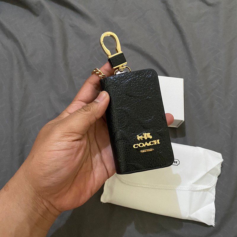 dompet kunci mobil coach