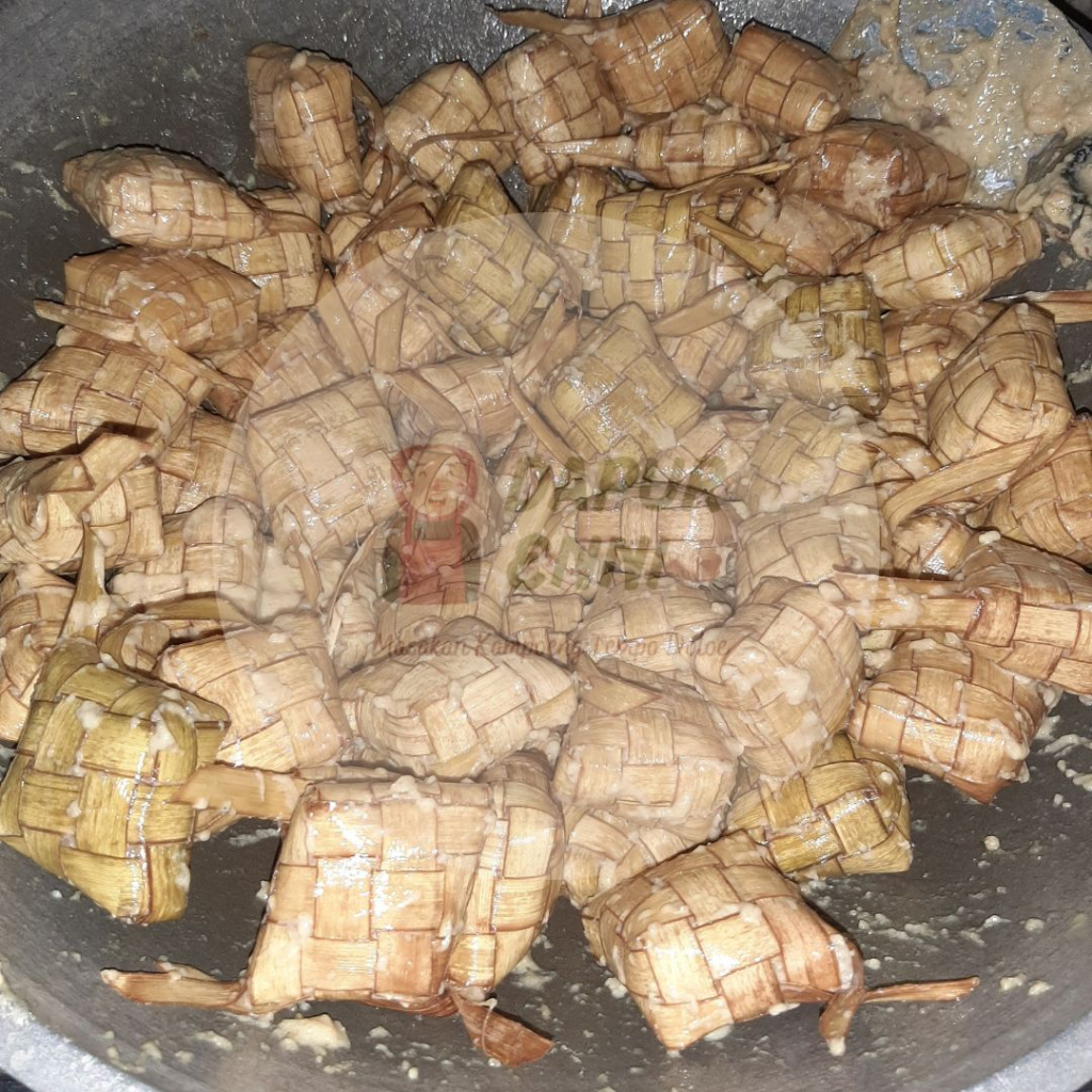 

Ketupat Ketan Khas Sumatera | Ketupat Ketan Santan