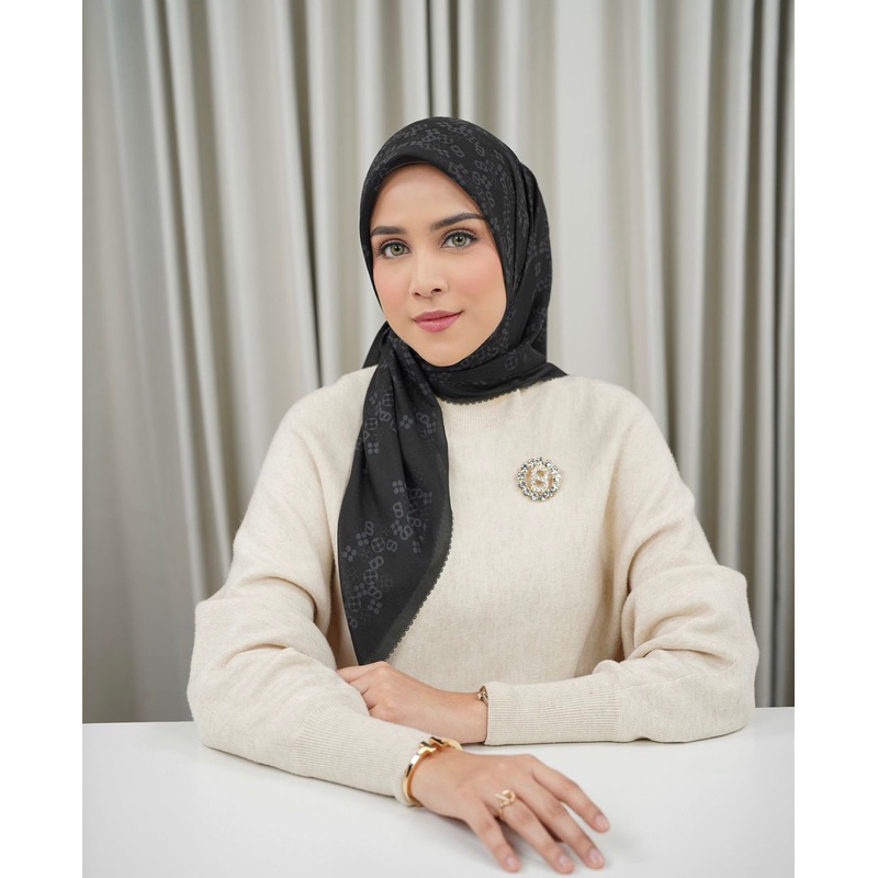 Buttonscarves Monogram n scrumble series