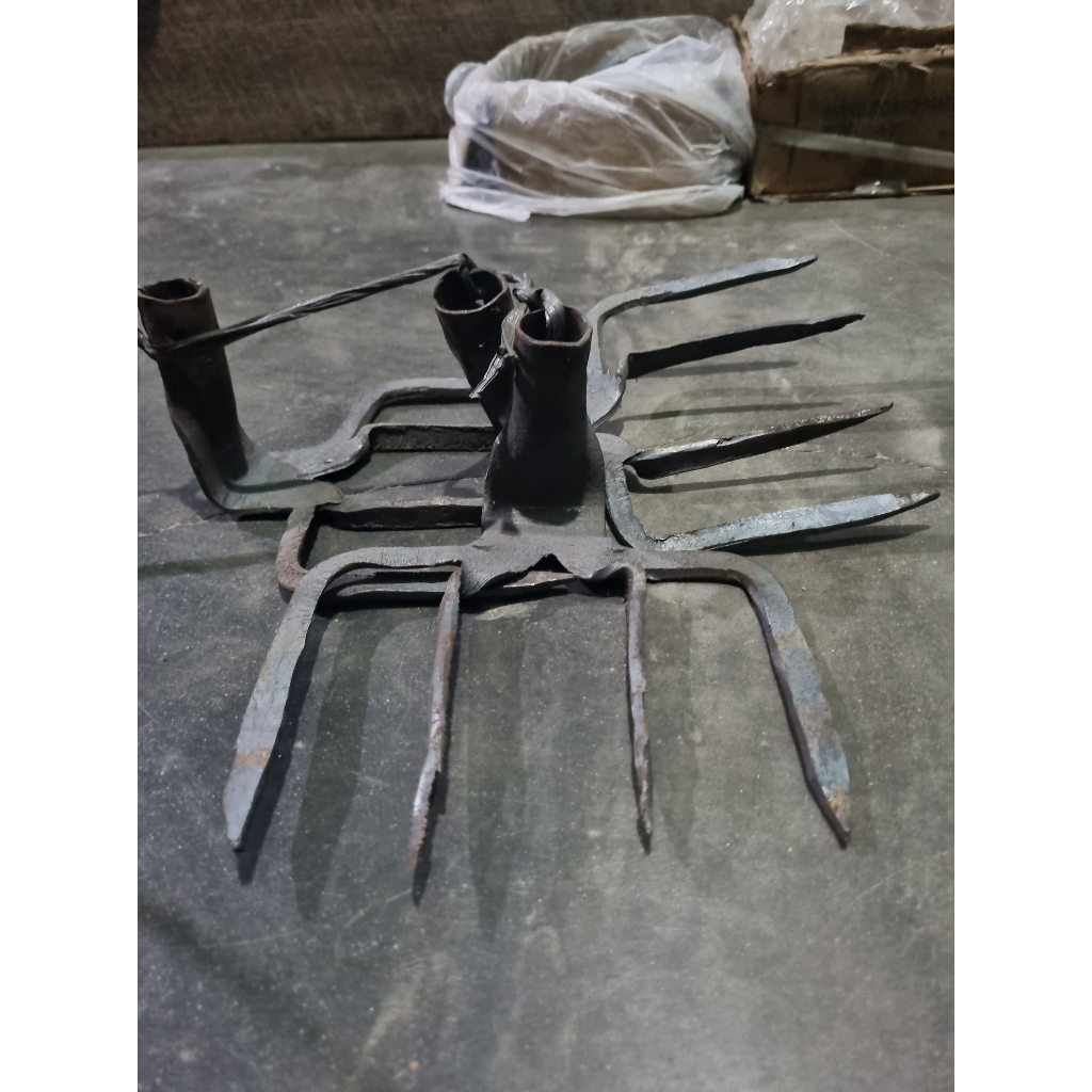 Garukan Sampah / Garuk Sampah Besi