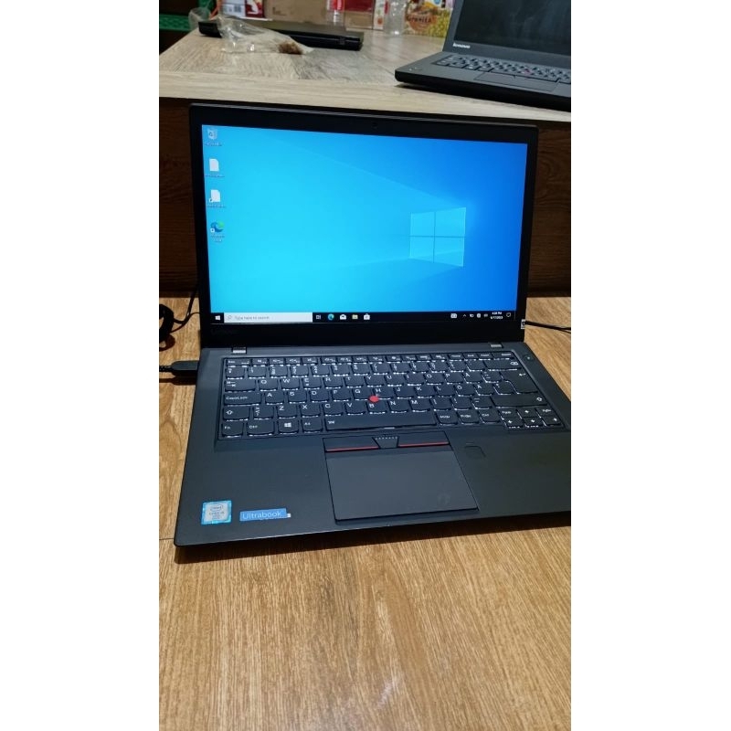 Laptop Lenovo T460s TS ( Slim & Layar Sentuh )Touchscreen / Layar sentuh ngebutt pakai ssd