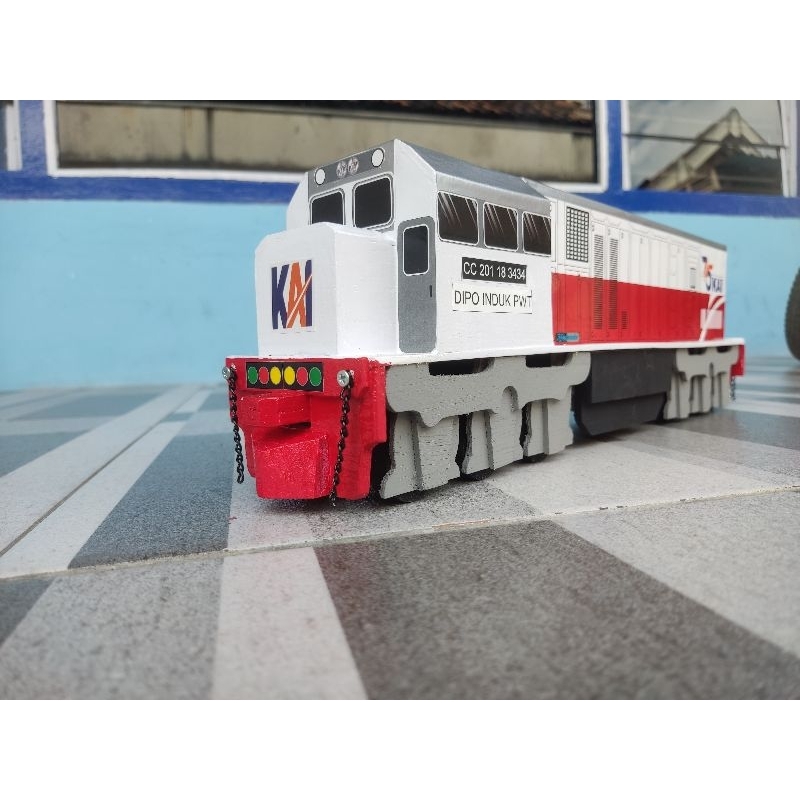 zarus miniatur cc 201