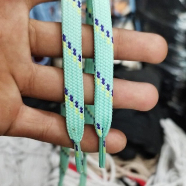 Tali sepatu motif hijau mint panjng 120cm