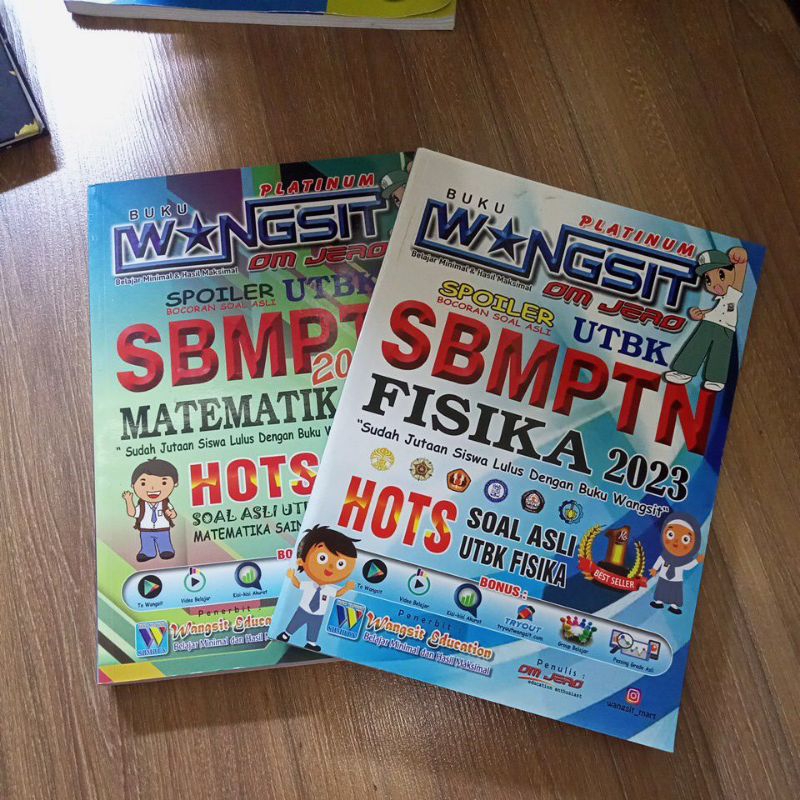 

PAKET 2 BUKU WANGSIT SBMPTN 2023 FISIKA DAN MATEMATIKA SAINTEK (PRELOVED)