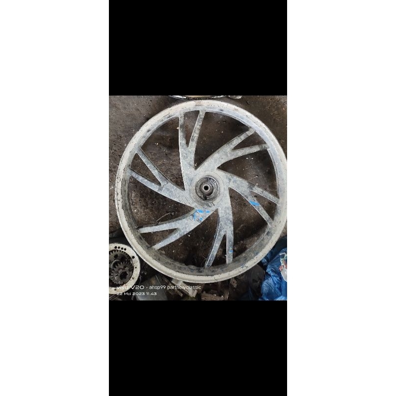 velg depan Suzuki skywave