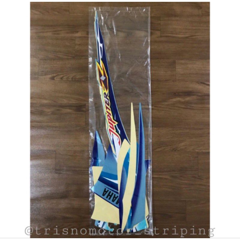 Striping list body motor Yamaha Jupiter Z Tahun 2004 warna body biru
