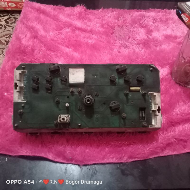 spedometer Futura karbu