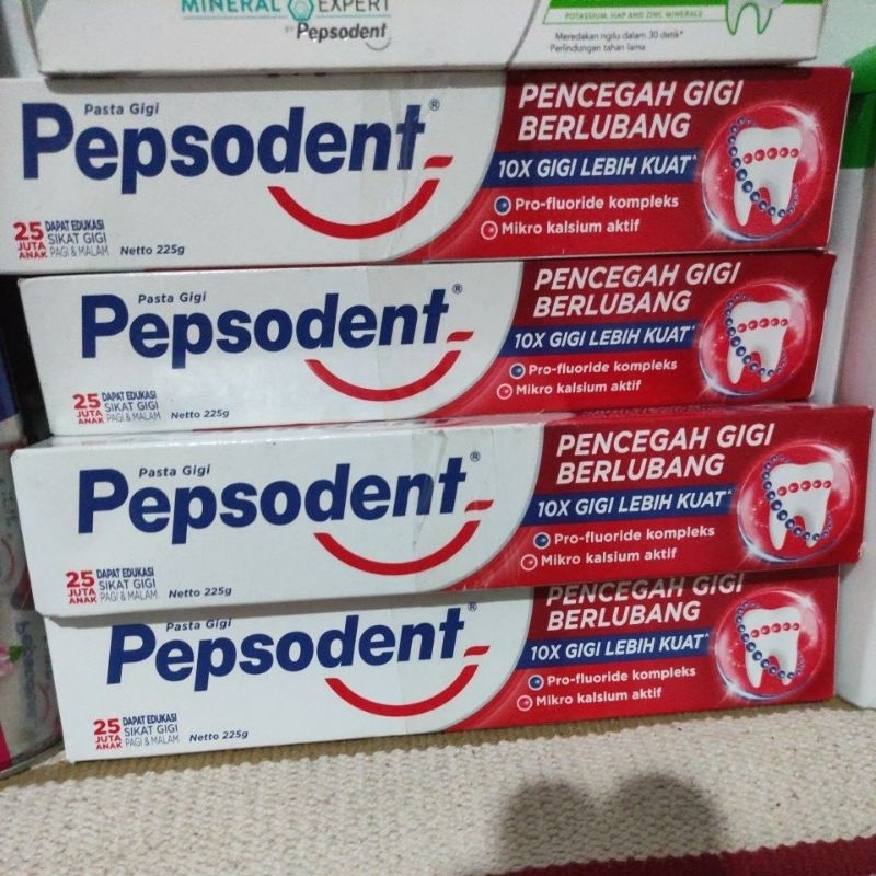 Pepsodent pasta gigi 225 gram odol pencegah gigi berlubang Pepsodent sensitive mineral expert