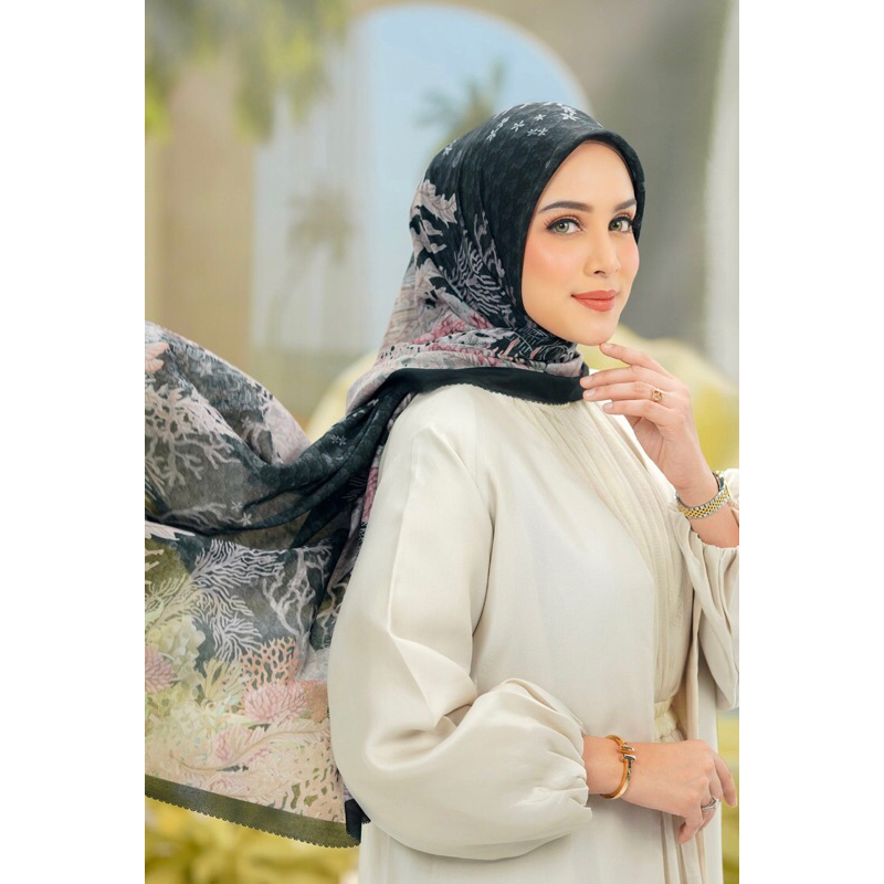 READY THE LITTLE MERMAID 2.0 voal by BUTTONSCARVES