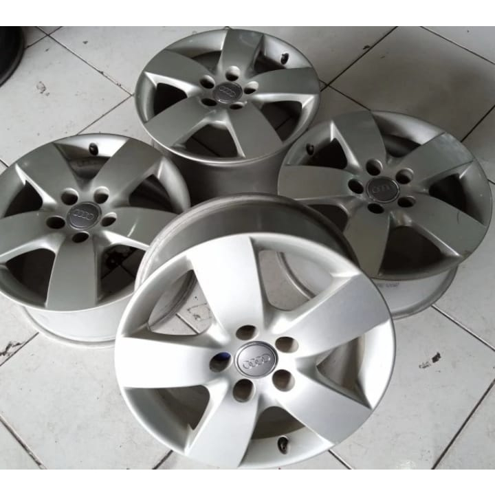 VELG SECOND ORIGINAL AUDI RING 16X7 OFFSET 45 HOLE 5X112