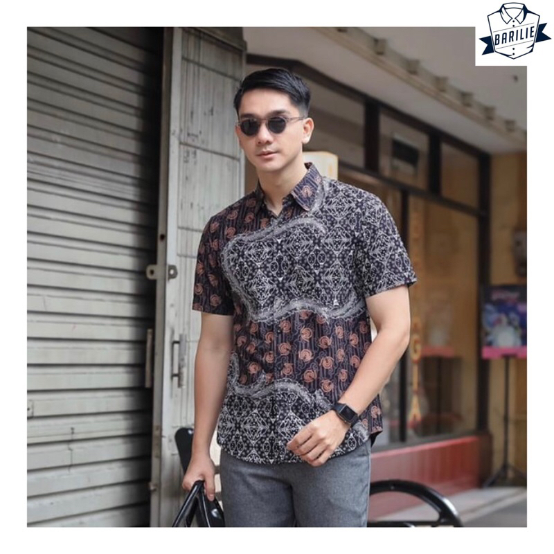 BARILIE BATIK PRIA LENGAN PENDEK STUPA