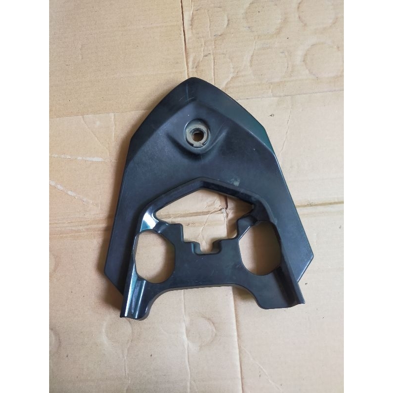 Cover Rear center tutup cover body belakang Vario 125 fi old kzr