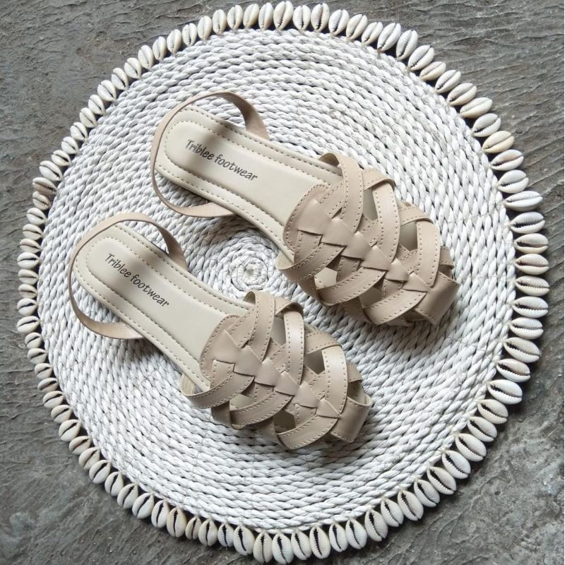 sandal tribleefootwear brongsong