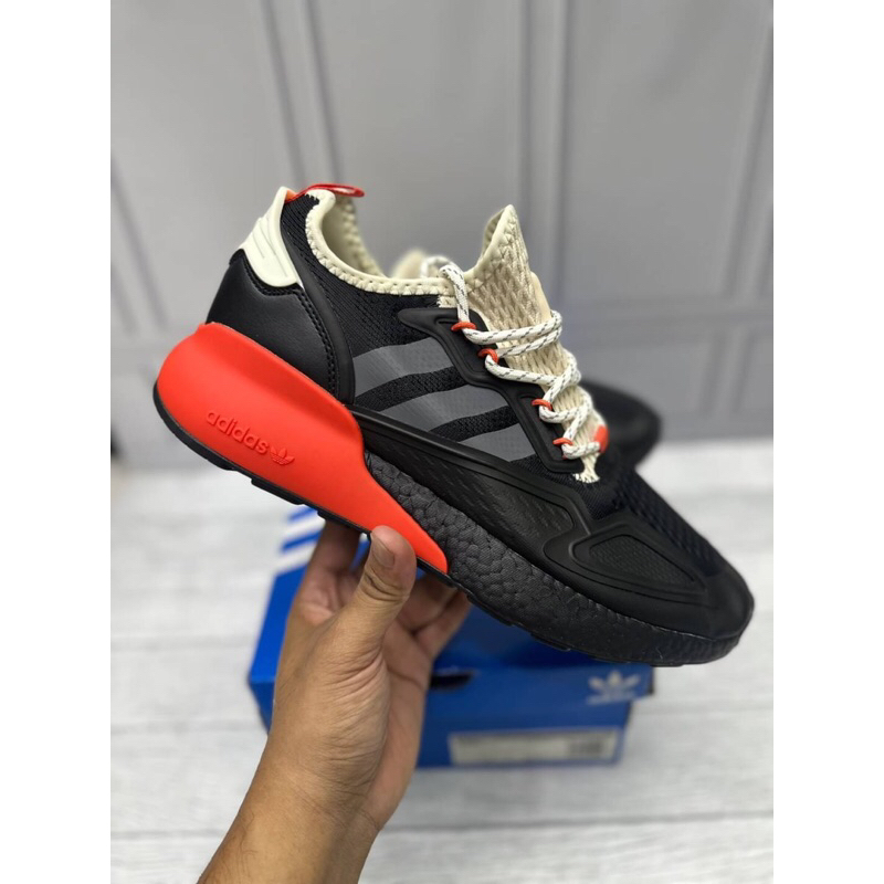 Ad*d*s ZX 2k boost core black