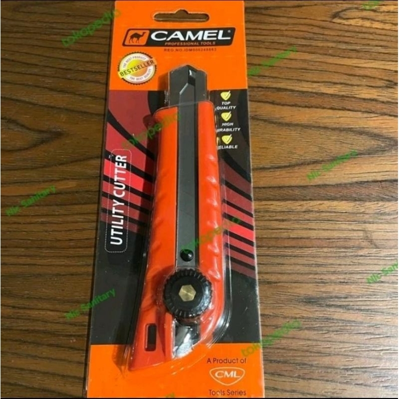 

Pisau cutter putar CAMEL cuter murah bagus CAMEL cutter model kenko