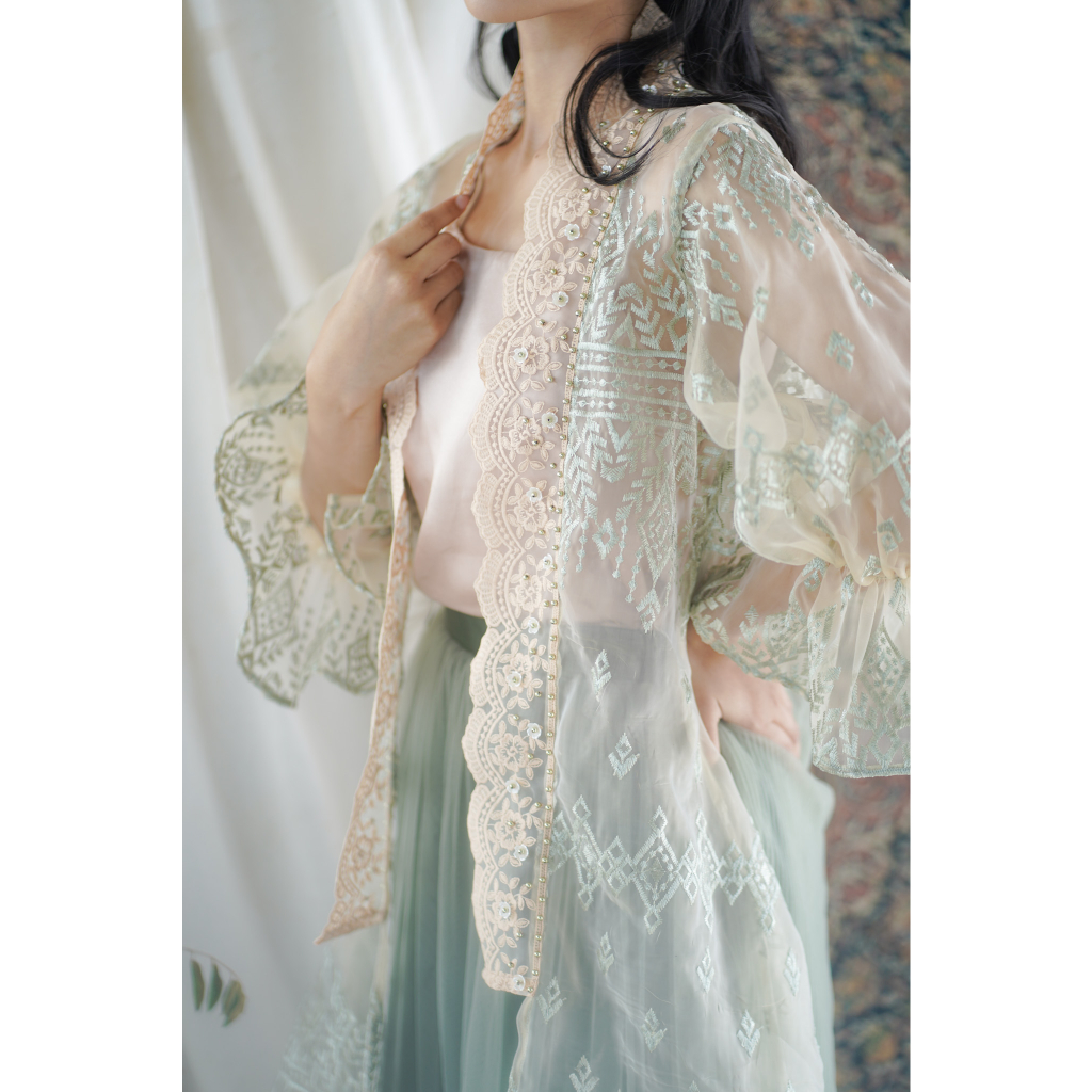 JALEELA - ZAMORA OUTER  (ATASAN ONLY) - (INNER NOT INCLUDED) (KEBAYA KONDANGAN / MODERN / LAMARAN / WISUDA)