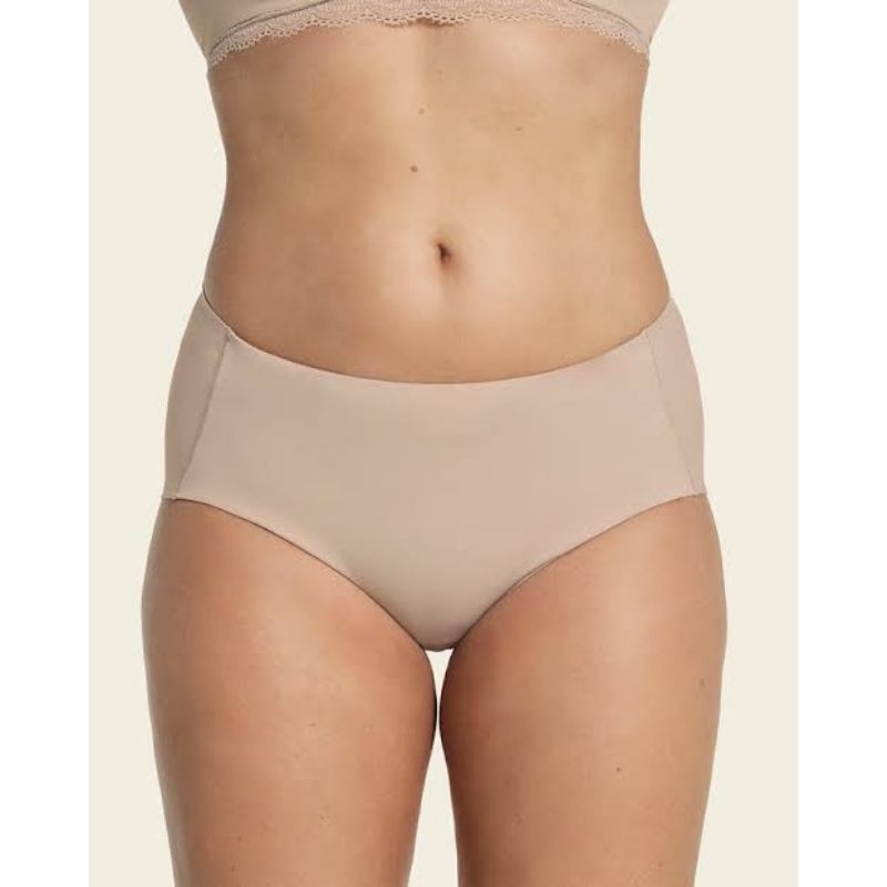 Celana Dalam Wanita Seamless Premium Mid Waist - Anti garis, Nyaman model Triumph M L - STM