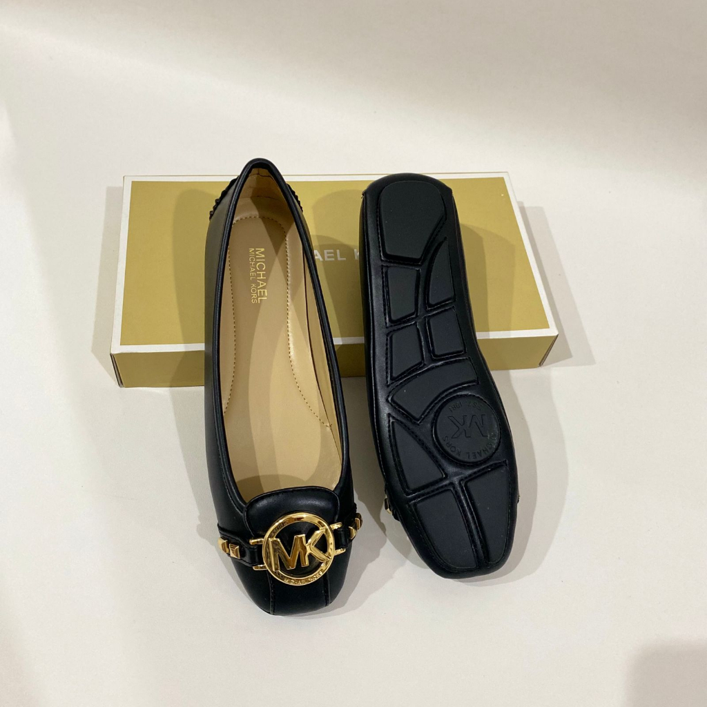 Michael kors fulton moc pyramid stud black Size 6 - 10