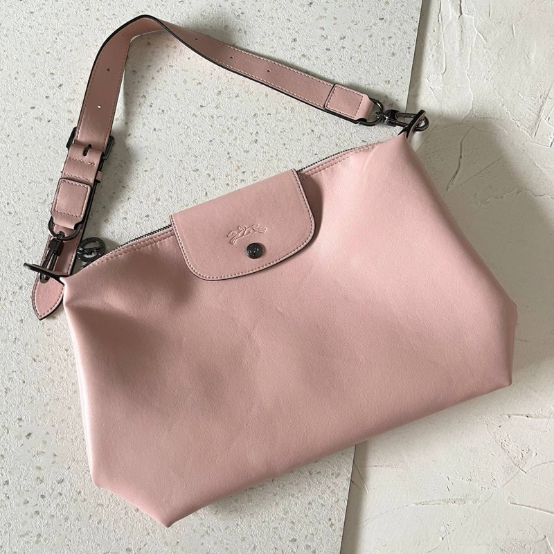 LC Le Pliage Cuir Hobo