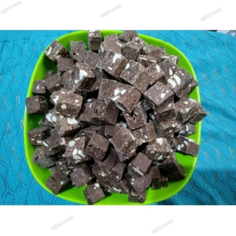 

coklat kubus kacang