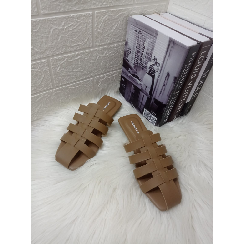 SANDAL WANITA SLOP KRONJO TALI YD-04