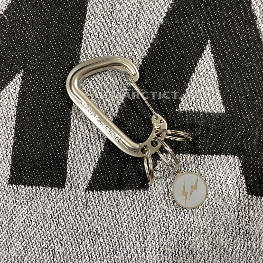 FRAGMENT CARABINER X UNIFORM EXPERIMENT SILVER | CARABINER