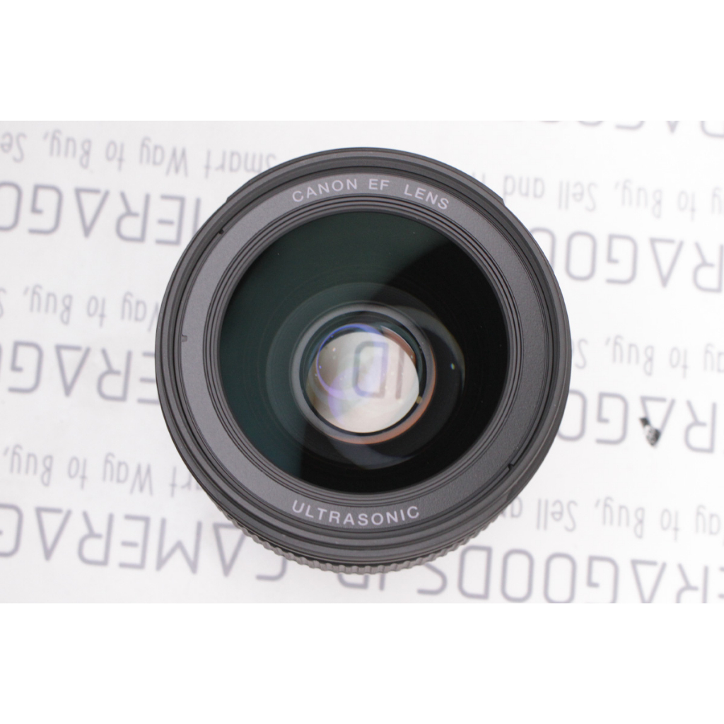 Canon EF 35mm F1.4L USM Lens - Grade B+ - L230406