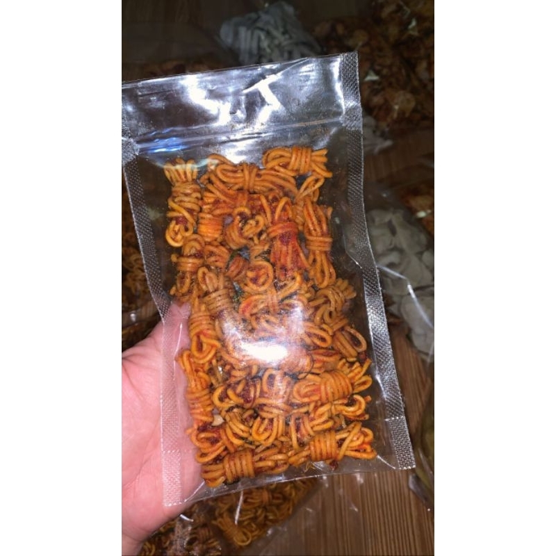 

MIE UWEL MIE GULUNH BASRENG KRUPUK VIRAL KERUPUK JENGKOL 120g