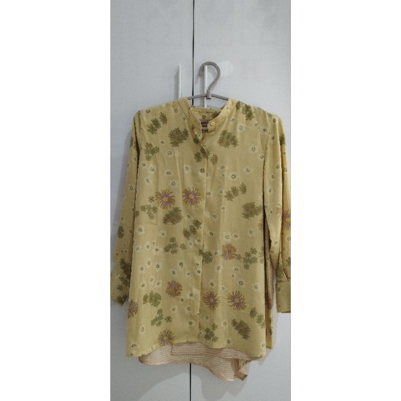 Preloved top Kamiidea