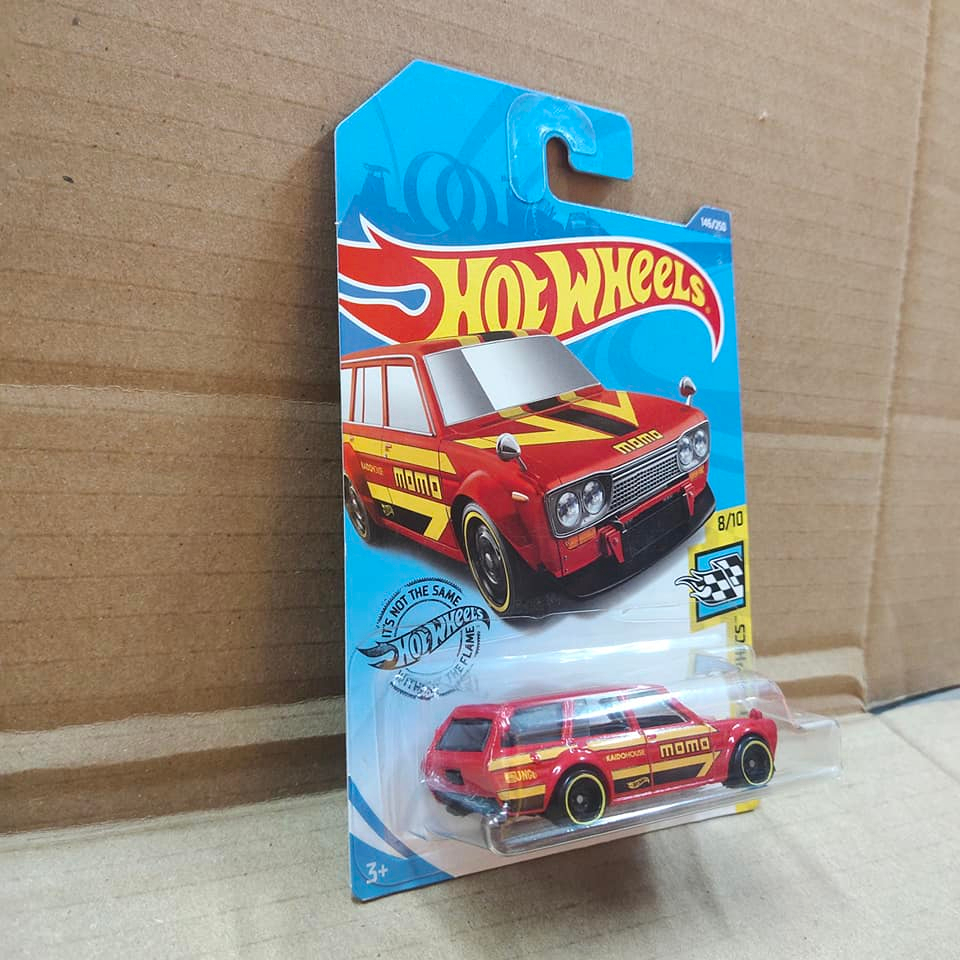 Hotwheels Datsun Bluebird Wagon 510 Momo Merah