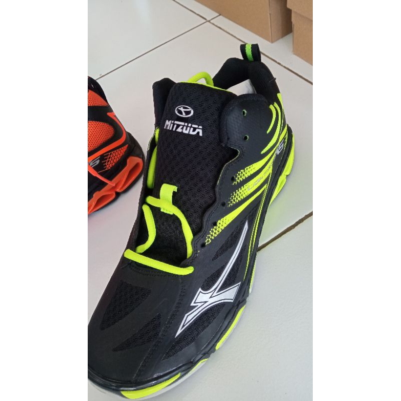 Sepatu Voli MITZUDA
