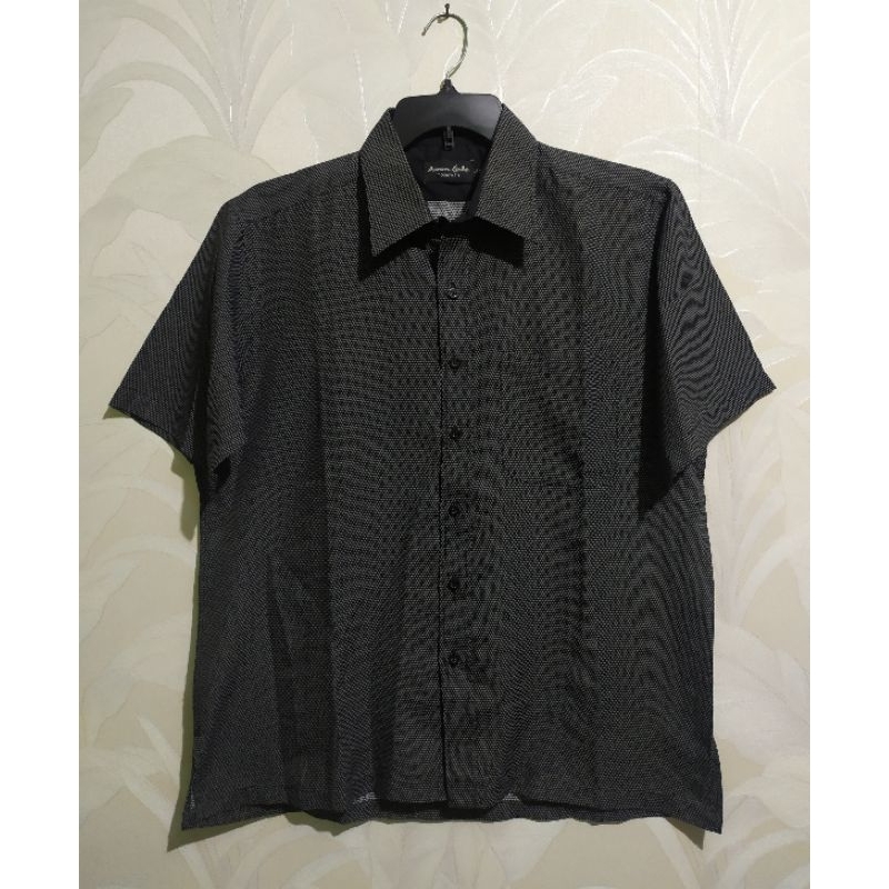 Aaron Gale preloved kemeja lengan pendek