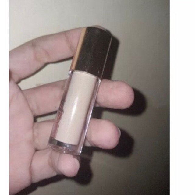concealer esqa granola