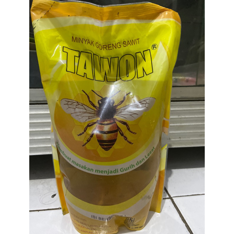 

tawon minyak goreng 2 L