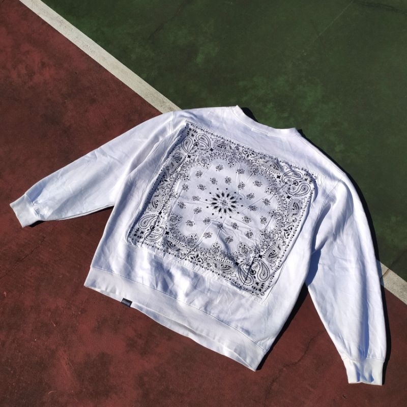 CREWNECK/SWEATSHIRT FREAK'S STORE