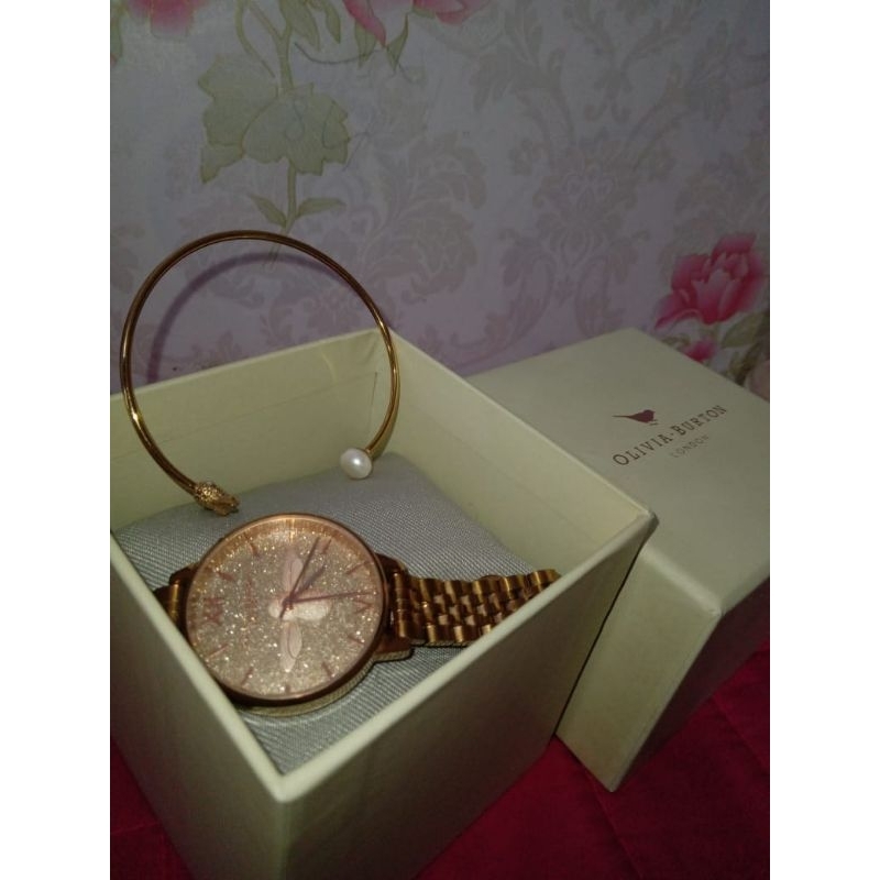 Jam Tangan Olivia Burton Glitter 3D Bee