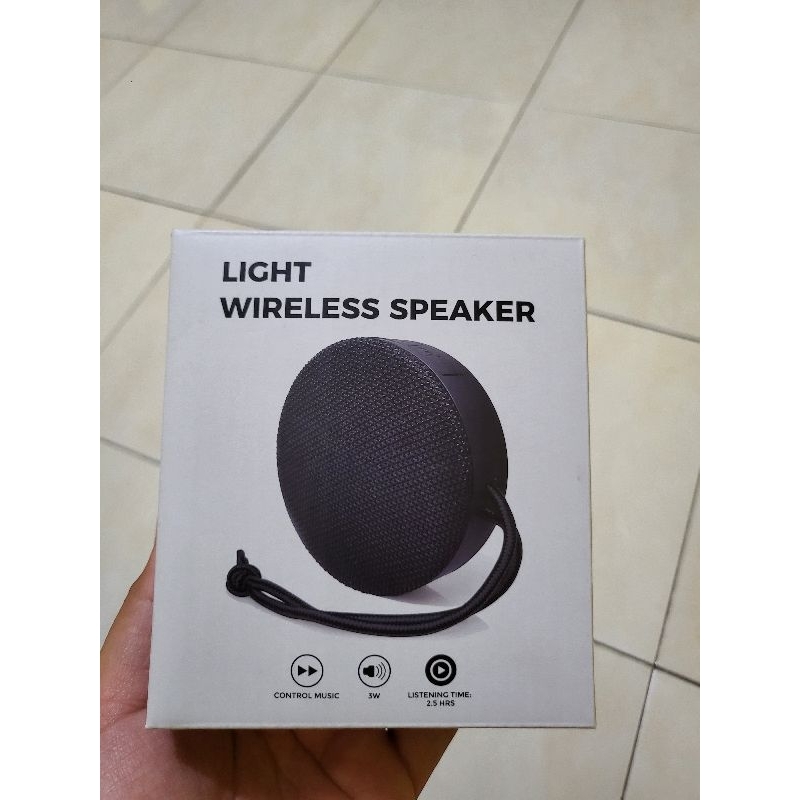 Light Wireless Speaker Bcare Bluetooth Baru..