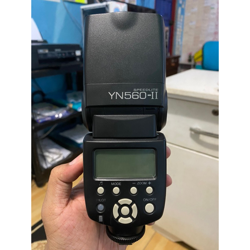 Flash Yongnuo 560-II second