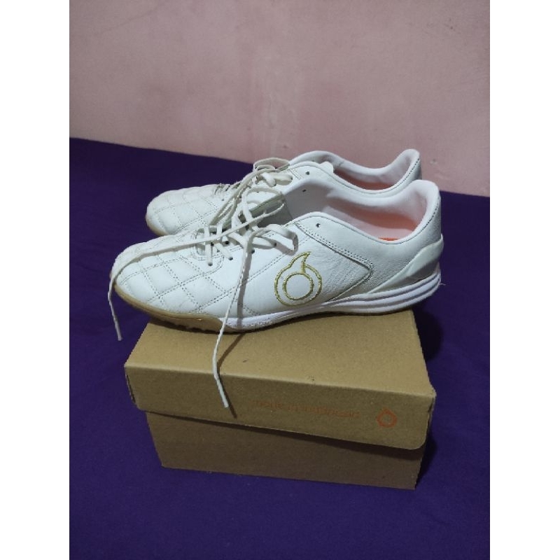 Sepatu Futsal Ortus El Tiburon White putih 42