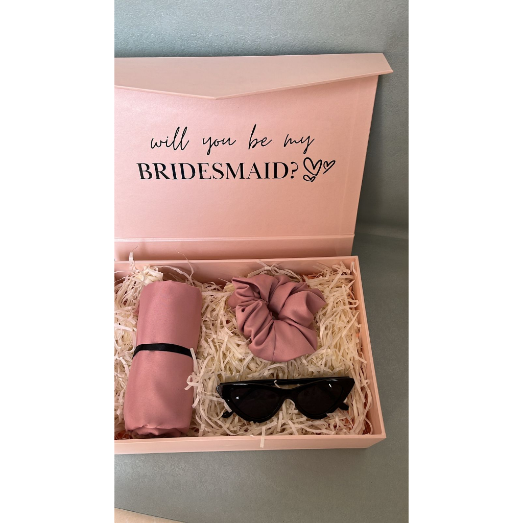 

Custom Bridesmaid Box / Hampers Wedding Bridesmaid [ Under IDR 200000]