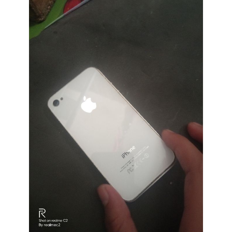 iPhone 4s minus baca deskripsi