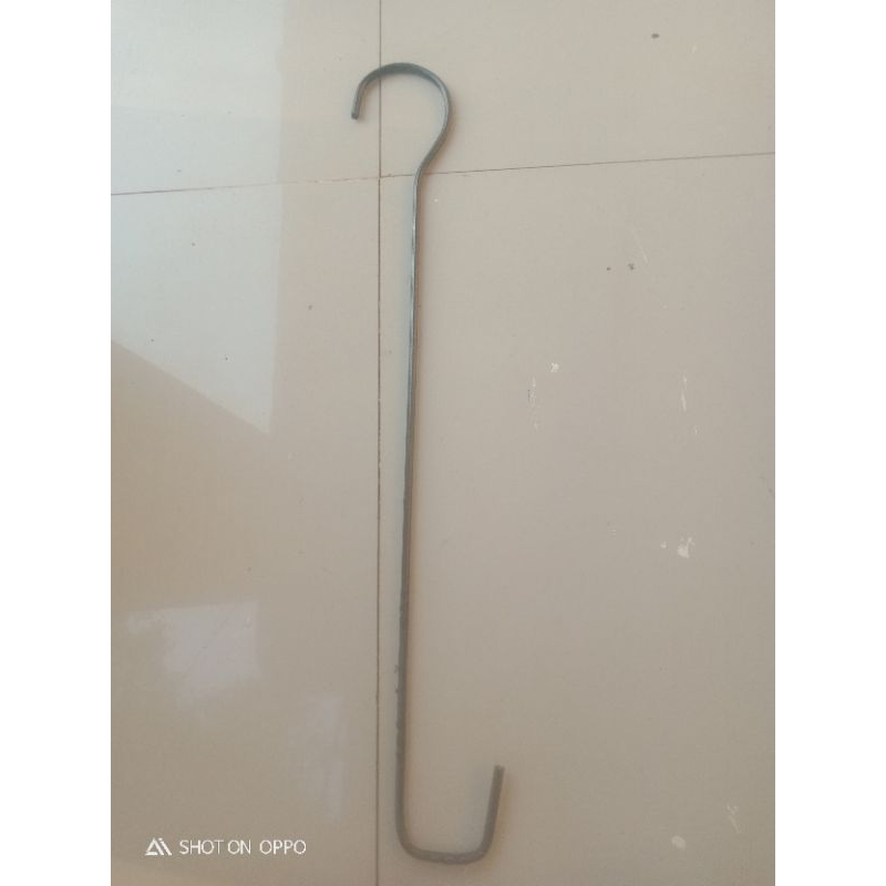 gantungan kandang burung besi