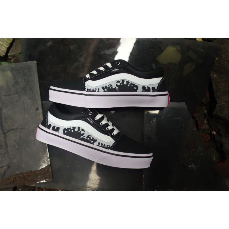 Sepatu model batik pria wanita_sekolah