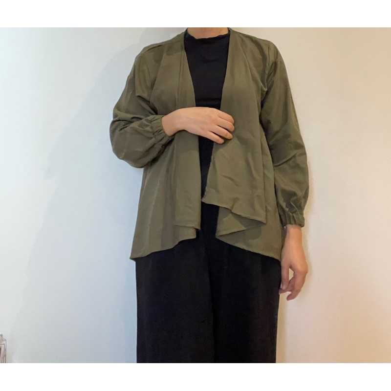 Outer army [THRIFT]