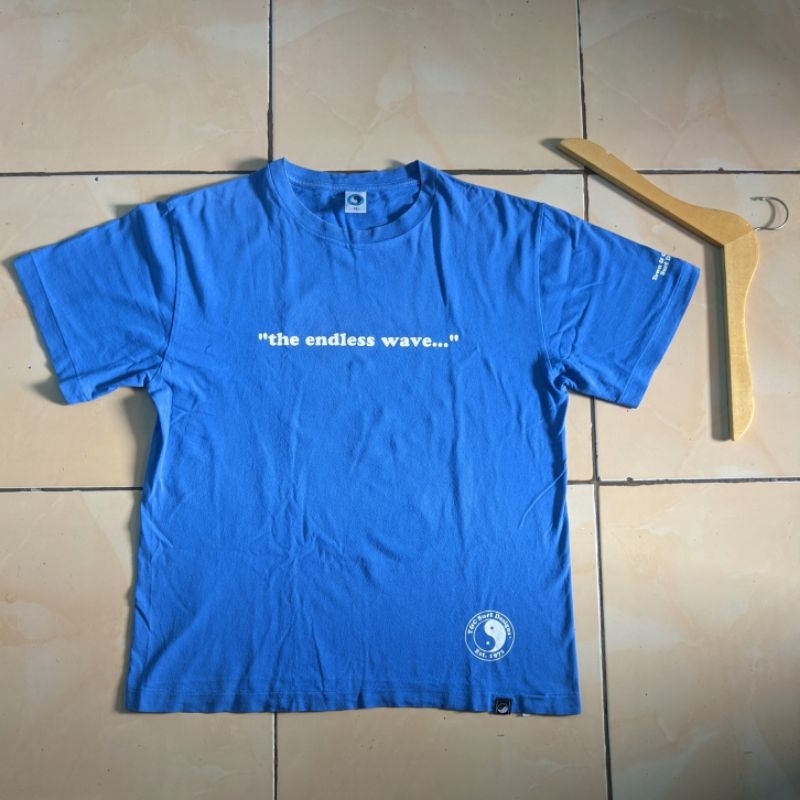 Kaos T&C Surf Designs Big Logo Original Second Preloved