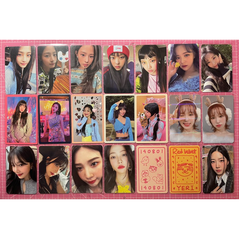 PC Photocard Minji Bluebook Ver Lightstick Glasses Haerin Beanie Hyein Jeongyeon Dahyun Between 1&2 