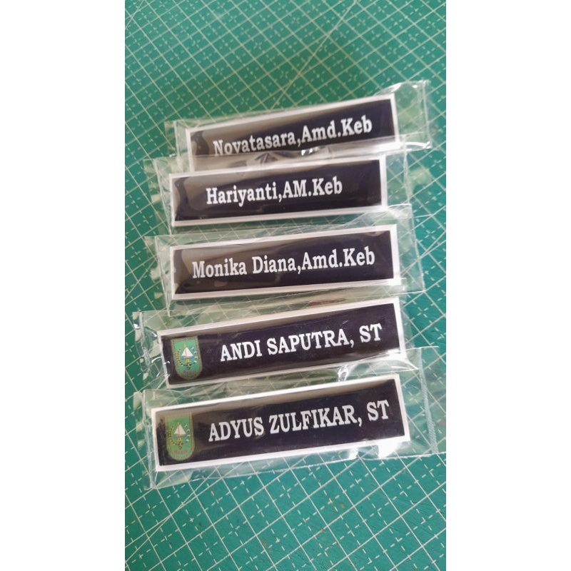 

[COD]Name Tag / Nama Dada / Bed Name Dada / Nametag Resin + Akrilik Susu